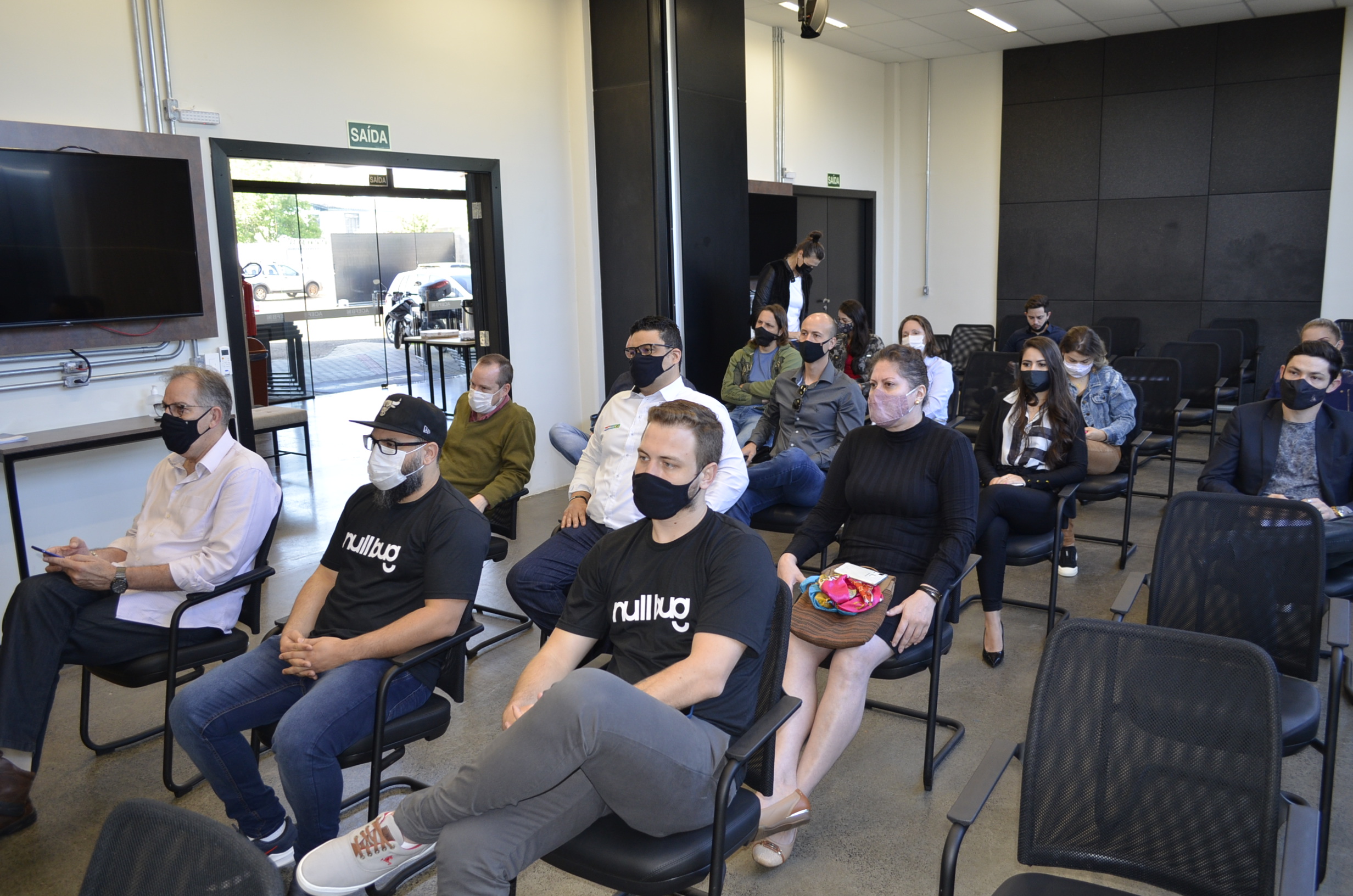 Histórias reais de startups de sucesso no Café Acefb Tech desta semana